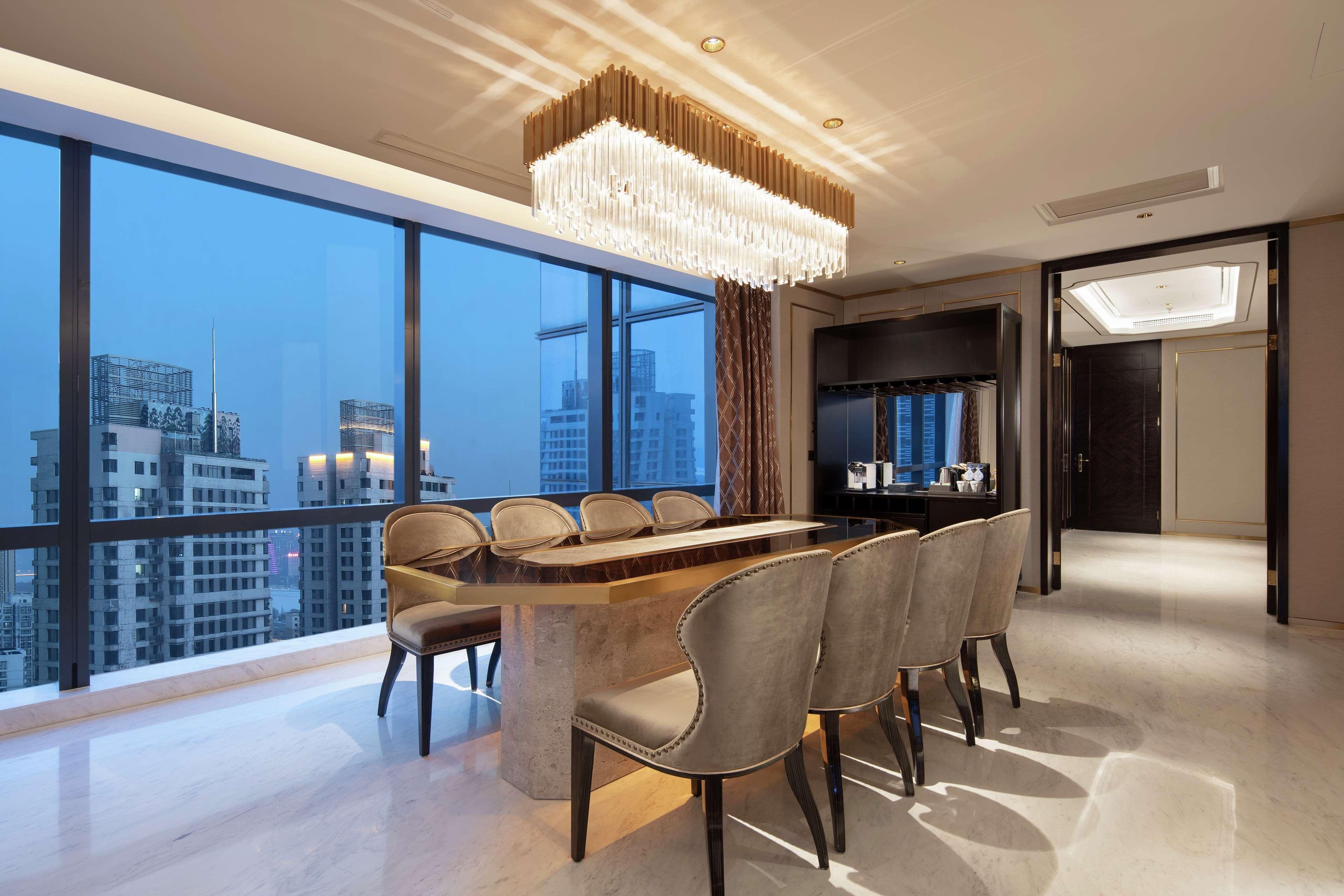 Hilton Shenyang Hotel Exterior photo